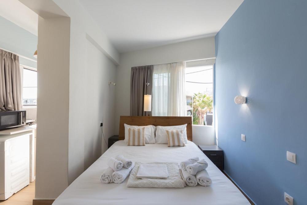 Theo Apartments 레팀노 외부 사진