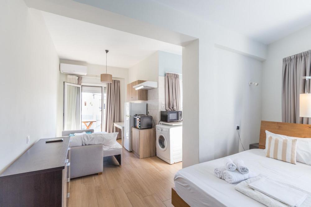 Theo Apartments 레팀노 외부 사진