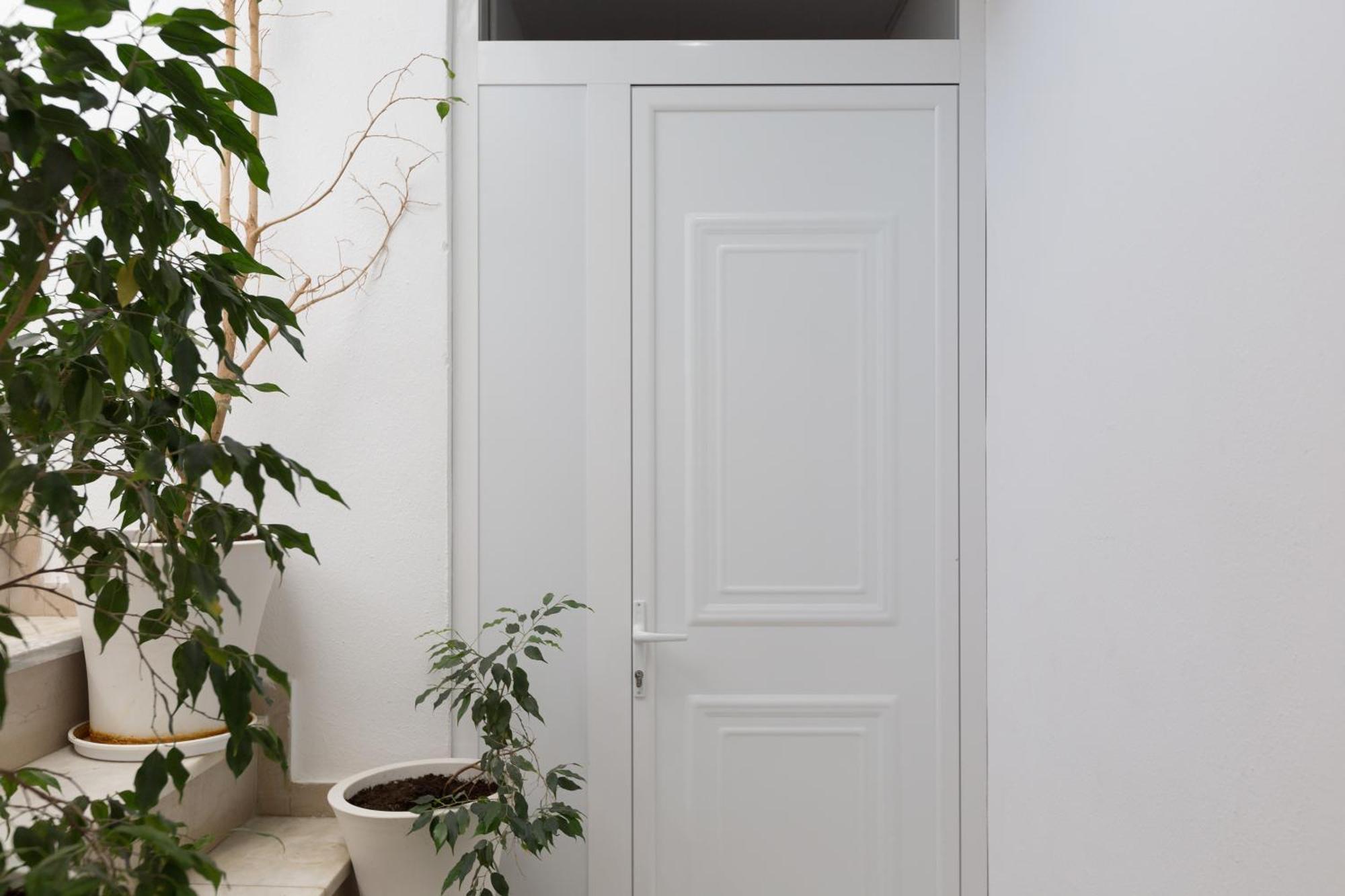 Theo Apartments 레팀노 외부 사진